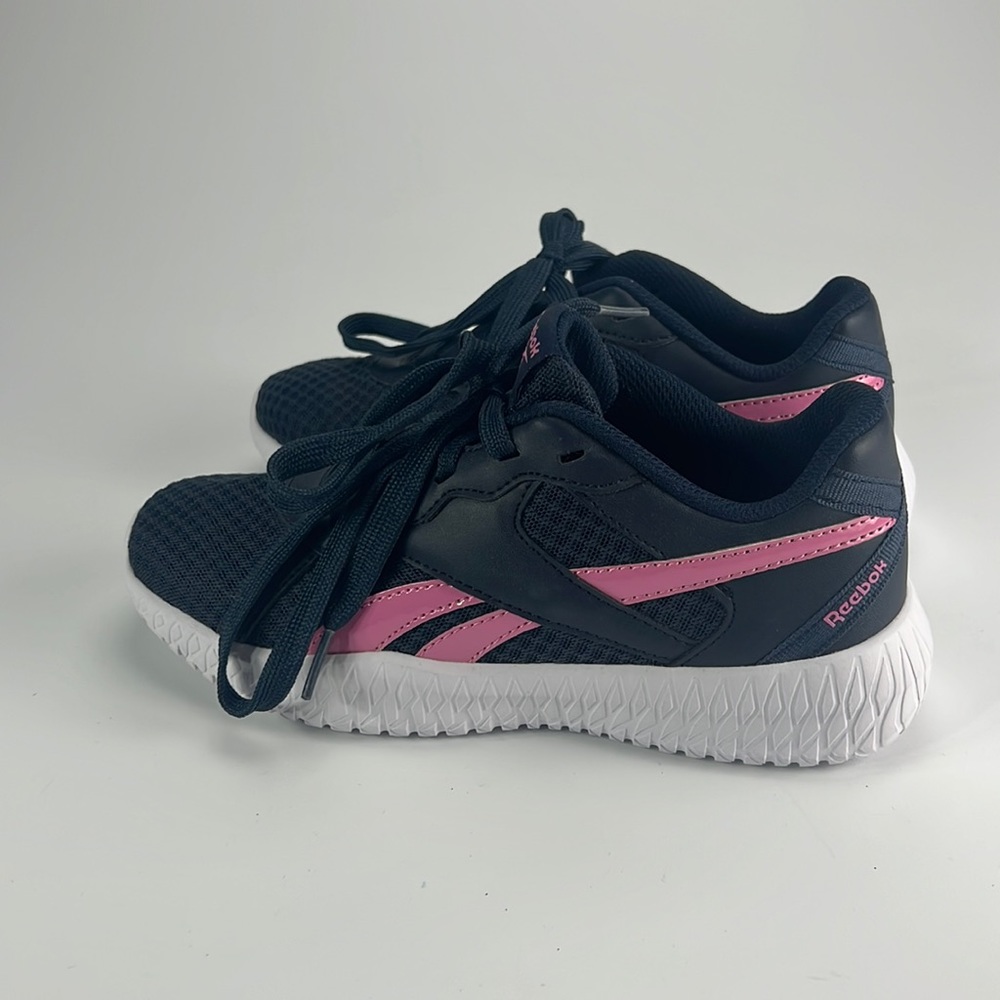 BRAND NEW Reebok Lite Shoes KIDS 3